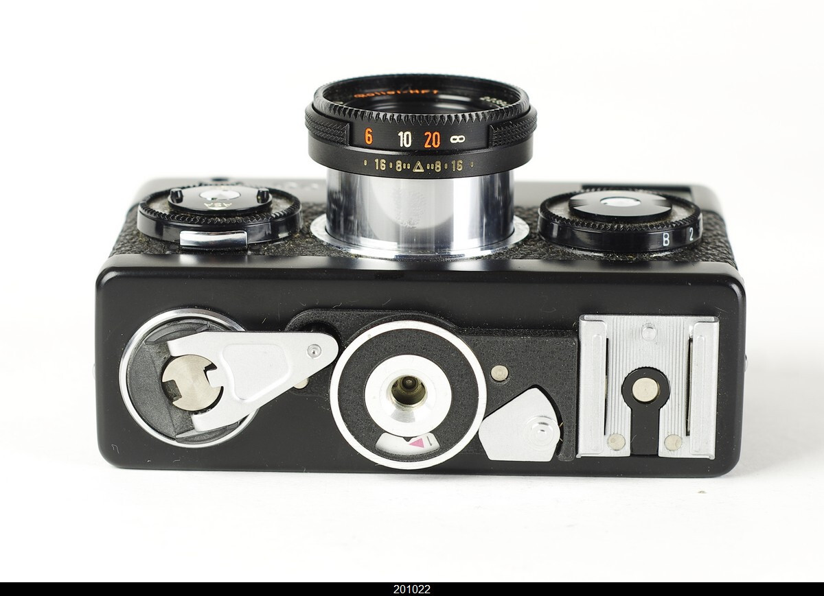 Rollei 35S Black 35mm Film Tested Camera HFT Sonnar 40mm F/2.8