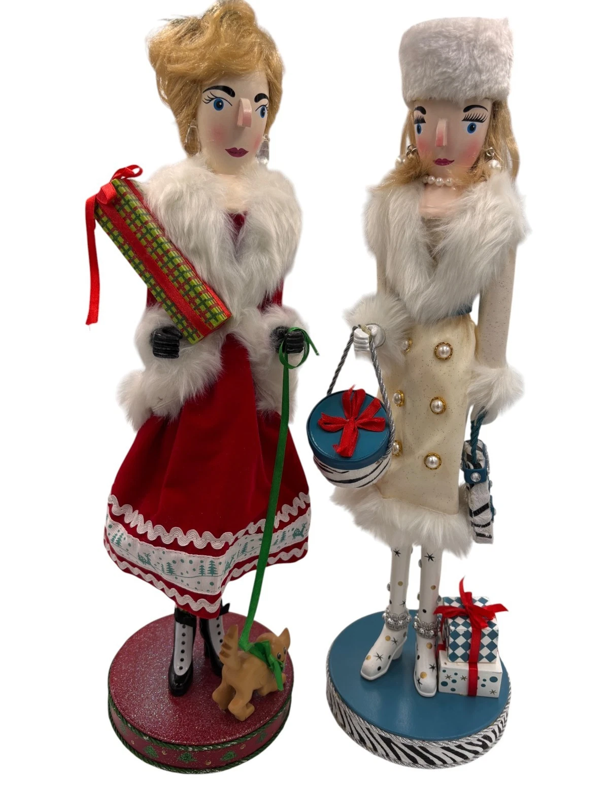 Pier 1 Imports 19" James Nelson Shoppers Nutcrackers. Your choice or 1 or both!
Opens in a new windo