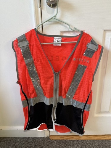 Delta Airlines Employee Crew Reflective Safety Vest Size M Kishigo P601