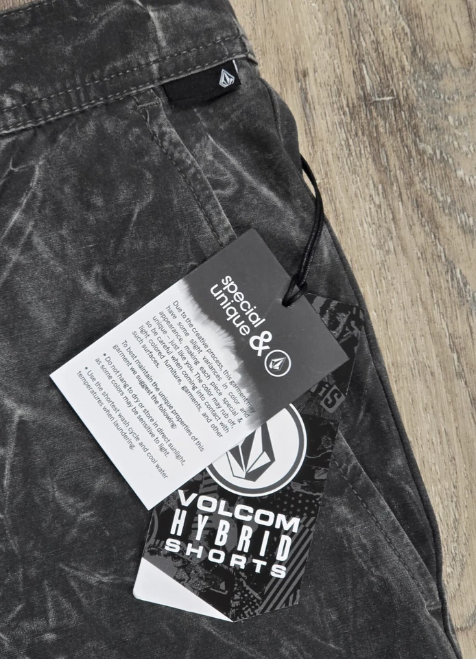 NWT Volcom Special & Unique Stone Faded Hybrid 19 Mens Size 36 Shorts NEW - Image 2 of 4