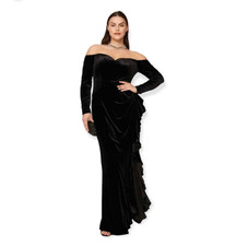 Badgley Mischka off the shoulder, ruffle sweetheart neck black velvet maxi 6