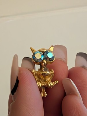Vintage Gold-Tone Owl Brooch, Prominent Iridescent Faceted Crystals For Eyes