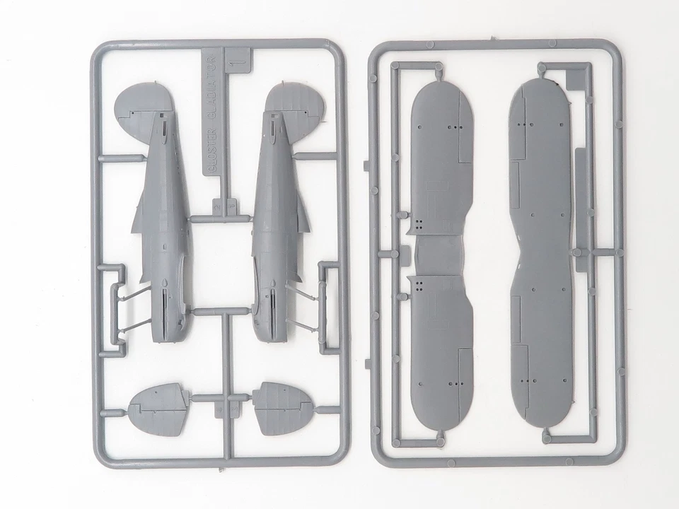 HELLER 153 - Gloster Gladiator II    1:72 - Immagine 3 di 4