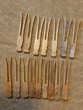 Vintage Wooden Clothes Pins Flat Sided Lot of 16