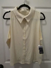 TORRID SUPER SOFT V-NECK RIB COLLARED BUTTON DOWN IVORY CROP TANK TOP  NEW