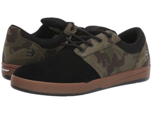 camo etnies