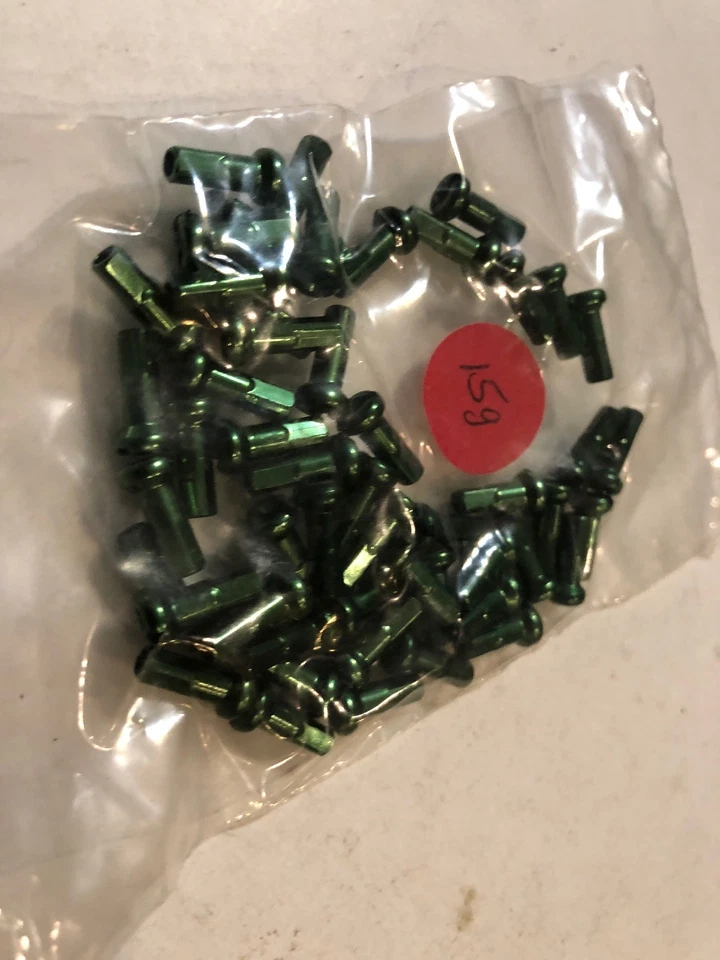 Pezones de radios de aleación de aluminio verde hielo Wheelsmith AN15 - Paquete de 50 Foto 4 de 4