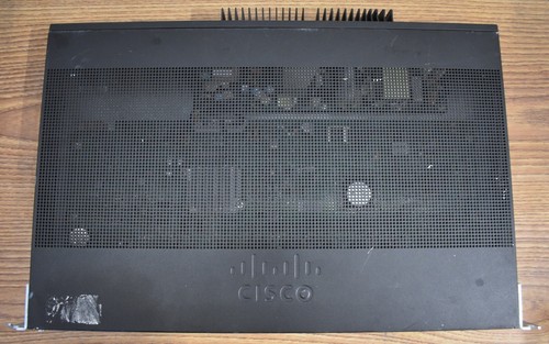 Routeur Cisco série 890 C891-24X entièrement testé Cisco 891-24X/K9 - Photo 2/6