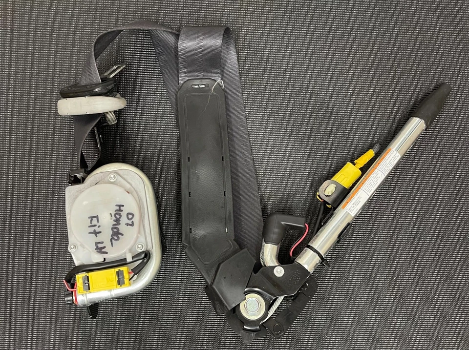 Cinturón de seguridad delantero izquierdo Honda Fit 2007 2008 del lado del conductor OEM Foto 2 de 4