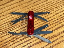 New Victorinox Swiss Army RUBY MIDNITE MINICHAMP Thin Version (No Pen) 0.6386.T