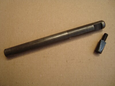 Honda CB 550 F + K3 Kipphebelwelle + Fixierschraube 14451-323-020 shaft rocker