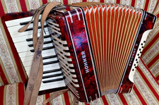 Vintage Working Hohner Student II Accordion, Free Case to Fix