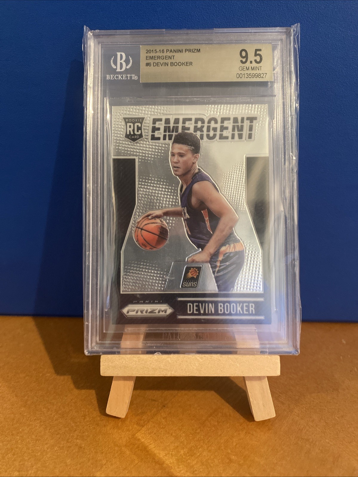 2015 Panini Prizm Devin Booker #6 Emergent Rookie Card Phoenix Suns PSA 10