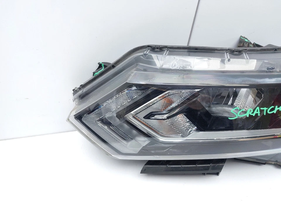 NISSAN QASHQAI J11 FRONT HEADLIGHT LEFT PASSENGER SIDE 100-19010 2018 - Image 2 of 4