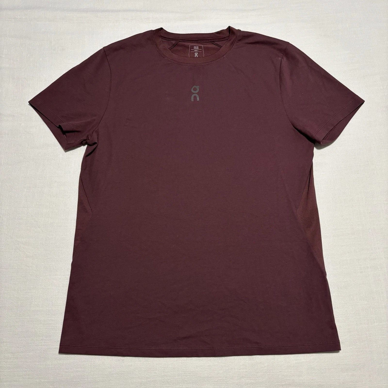 Men’s On Running Trek-T Performance Hiking T-Shirt | Burgundy | Size Small
Opens in a new window or