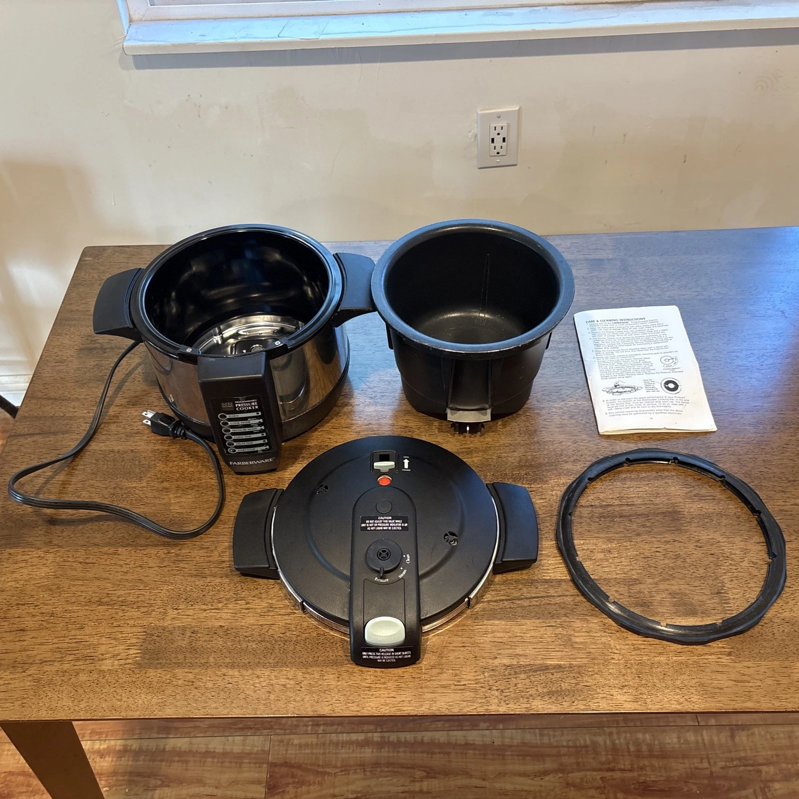 Farberware Programmable Electric Pressure Cooker FPC400
Opens in a new window or tab