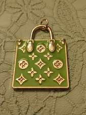 Louis Vuitton LV Zipper Pull Charm-Green