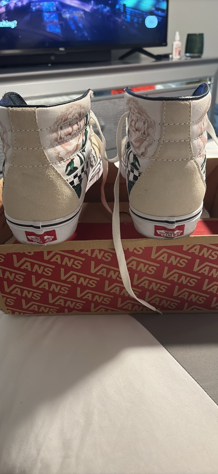 vans - image 7