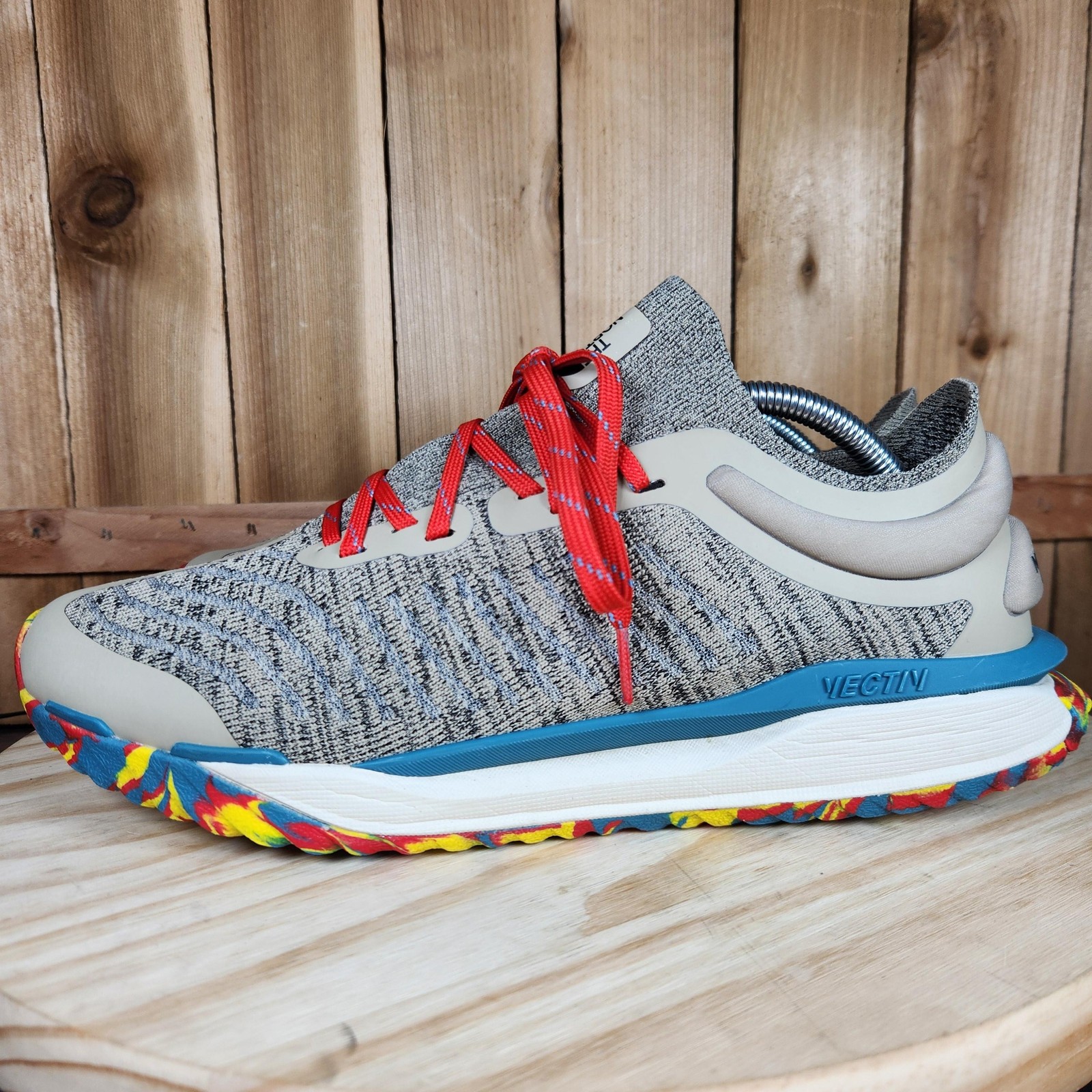 The North Face Vectiv Escape Knit Shoes Mens 11 Multicolor Running Sneakers