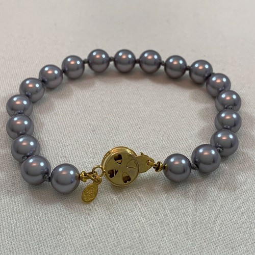 Premier Designs Bracelet Gray Faux Pearls 8 Inches Gold Tone Box Clasp Knotted - Picture 4 of 6