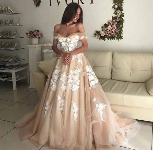 Abiti da sposa A Line Champagne spalle scoperte 3D applique pizzo boho abiti da sposa - Foto 2 di 7