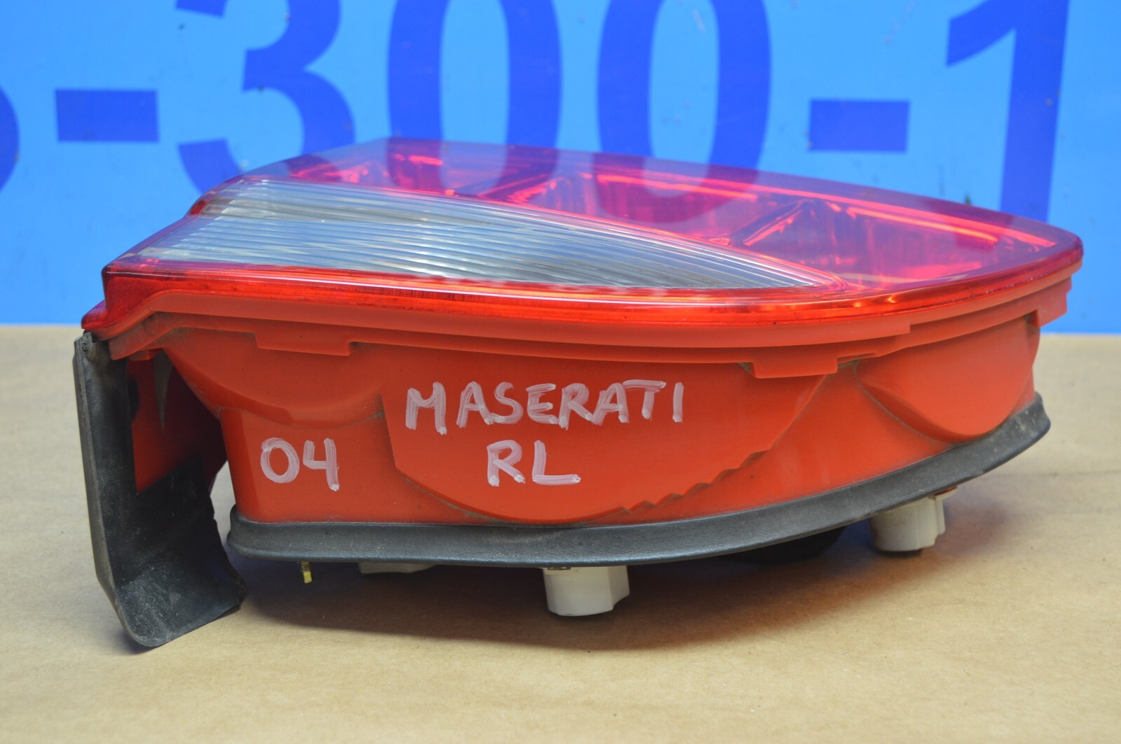 2004 M138 MASERATI GT REAR LEFT DRIVER SIDE TAILLIGHT ASSEMBLY 195846