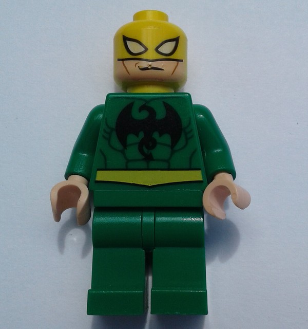 LEGO Iron Fist minifigure ONLY in set 6873 SpiderMan's Doc Ock