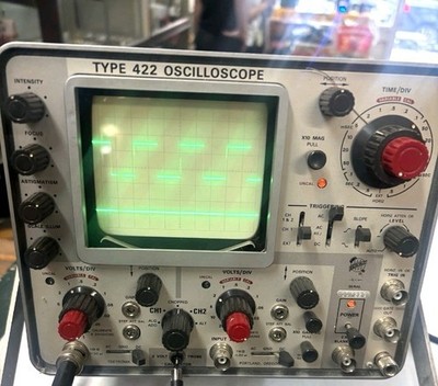 Tektronix 422 Dual Trace 15 MHz Analog Oscilloscope 1965  TESTED AND WORKS