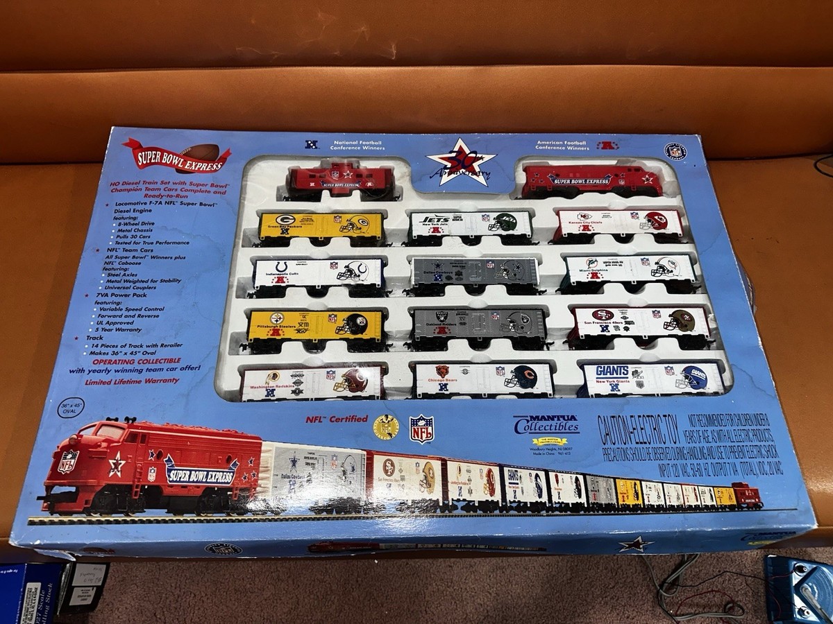 NFL Super Bowl Express 30th Anniversary HO Diesel Train Set Mantua