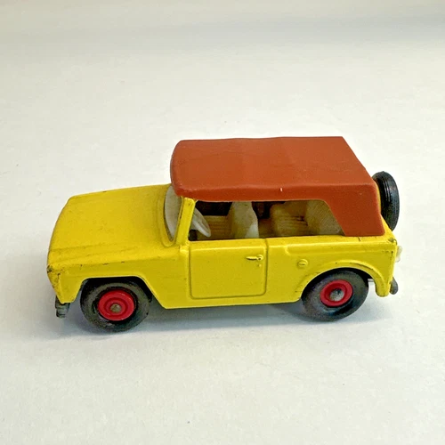 Vintage Lesney Matchbox Field Car #18 1969 Yellow Made in England