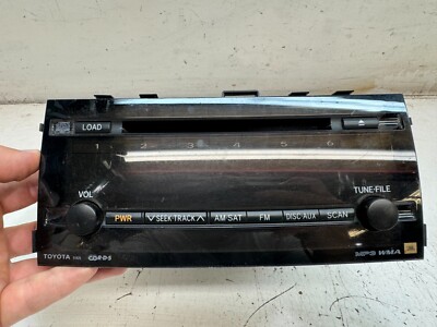 北米PRIUS C CDオーディオ TOYOTA PRIUS C Radio Navigation NAV Unit AM-FM CD OEM 2012