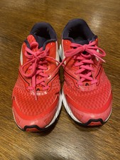 brooks launch 2 women's
