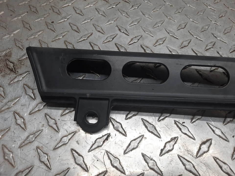 766 A YAMAHA BOLT XVS 950 2015 OEM  UPPER TOP BELT GUARD COVER - Image 3 of 4