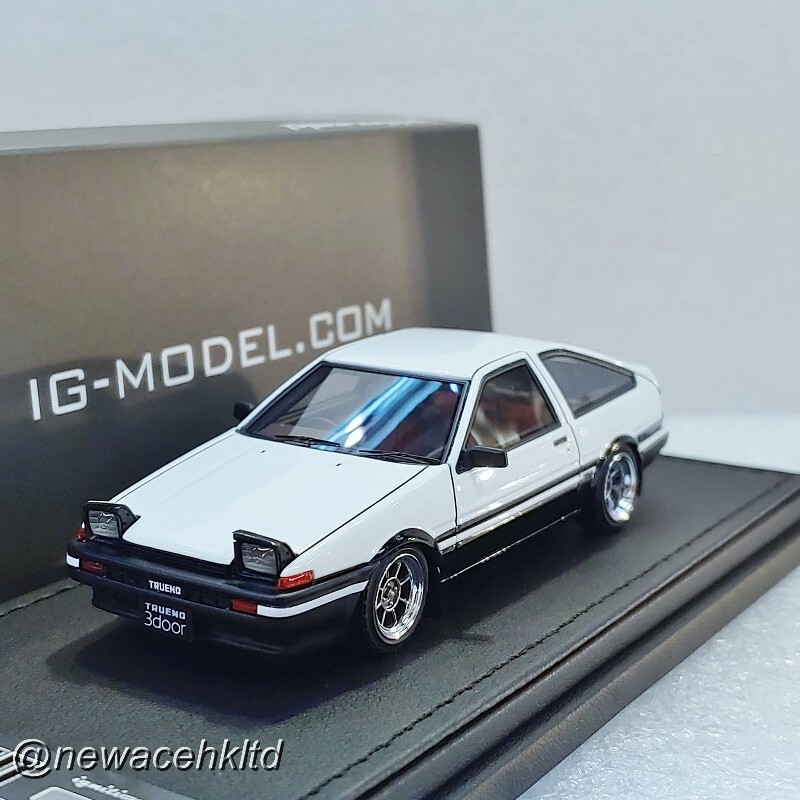 Toyota Sprinter Trueno 3Dr GT Apex (AE86) White/Black Toyota Sprinter Trueno 3Dr GT Apex (AE86) White/Black