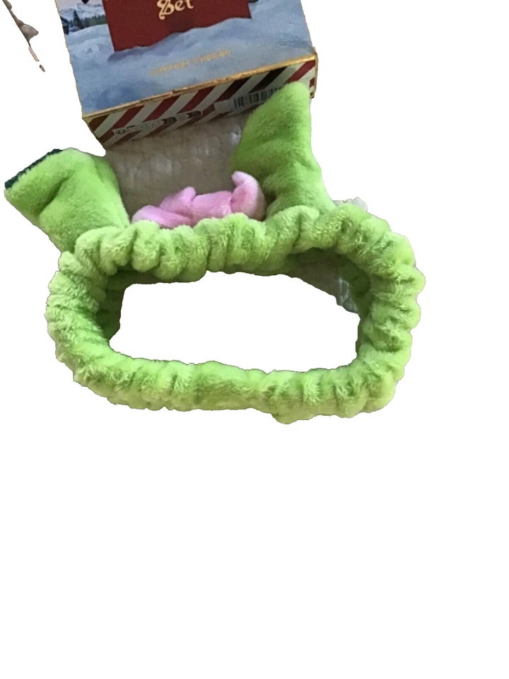 Revolution x Shrek Holiday Family Ogre Set Headband Eyeshadow Palette Lipstick - Image 2 of 3