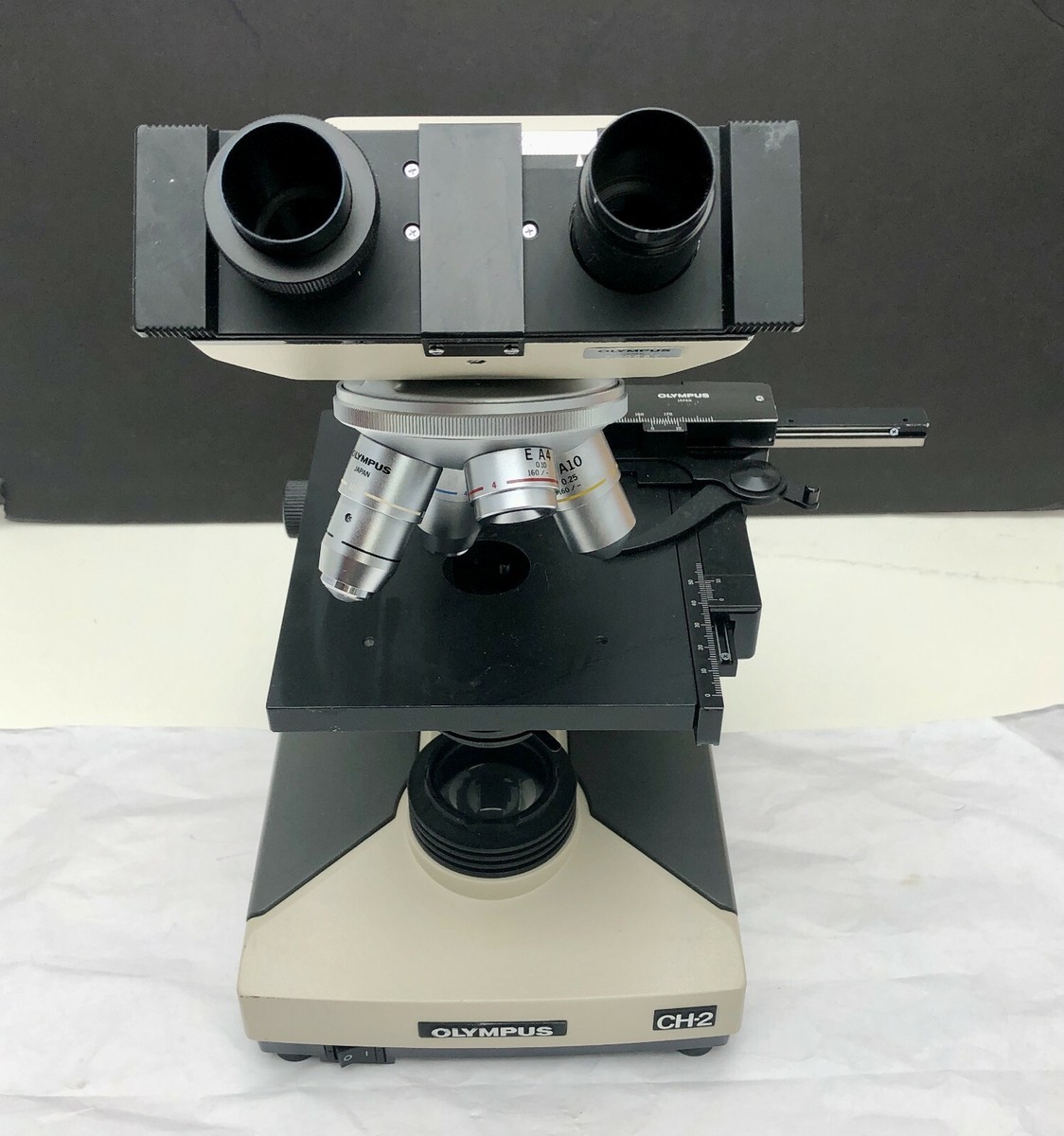 Olympus CHS CH-2 Binocular Head Microscope ,objectives E A4x Olympus CHS CH-2 Binocular Head Microscope ,objectives E A4x