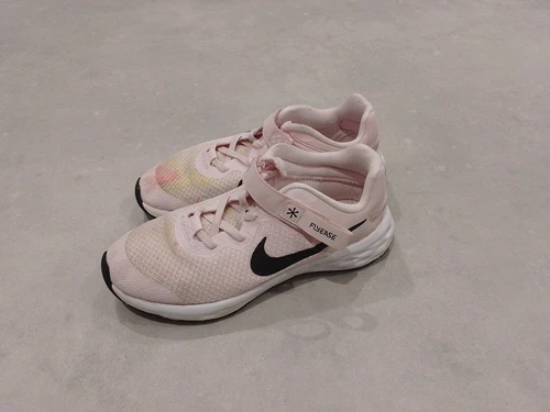 Nike Pink Flyease taglia UK 2