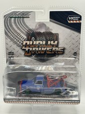 GreenLight Dually Drivers 1969 Chevy C-30 Dually Wrecker - 1:64 Diecast CHASE!