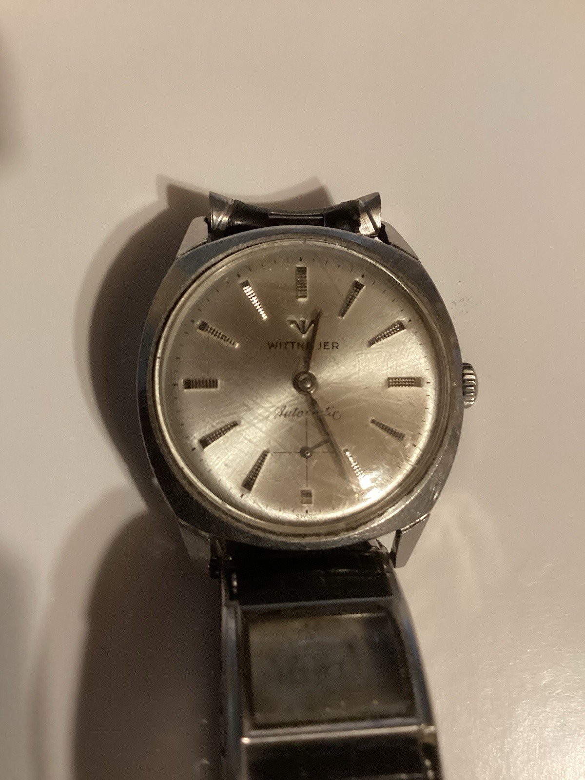 Men’s - - Wittnauer Band - Second Date Hand Runs Watch Automatic Swiss - - VintageWatches.PK Men’s - - Wittnauer Band - Second Date Hand Runs Watch Automatic Swiss - - vintagewatches.pk