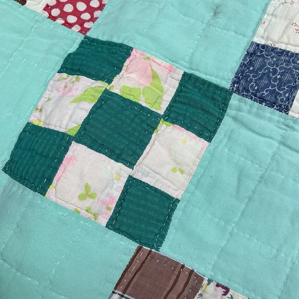 Vintage handstitched nine patch multicolored quilt 64 x 78 USA made - Image 4 of 4