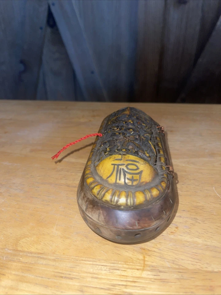 Antiguo estuche chino altamente tallado con motivo de dragón fénix Foto 4 de 4