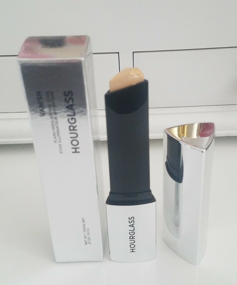 Damaged * HOURGLASS * Vanish Flash Highlighting Stick * GOLD
