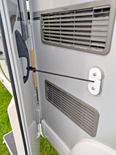 NiksNaks Hab Strap - Stop Caravan & Motorhome doors flying shut in the wind!