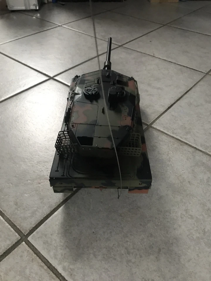 Henglong Leopard 2A6 1:24 BB RC Modell Kein A5 Langrohrkanone L55 - Bild 4 von 4