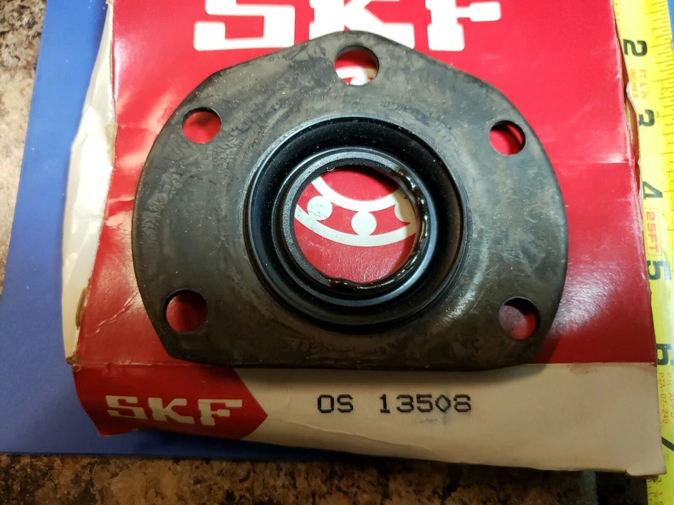 SKF CR 13508 1976 86 JEEP CJ5 CJ7 AMC RAMBLER SELLO RUEDA TRASERA HECHO EN CANADÁ Foto 2 de 4