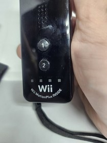 Nintendo Wii Console Bundle Tested Wii 2 Games, 2 Motion + Remotes Cords Nunchuk