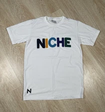 Niche Brand Tee White Raised Letter Print Men’s Size S
