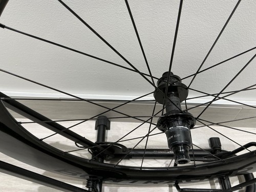 Bontrager Aeolus RSL 75 TLR Disc Road Wheel, Top of the Line, Lightly Used - Picture 5 of 7