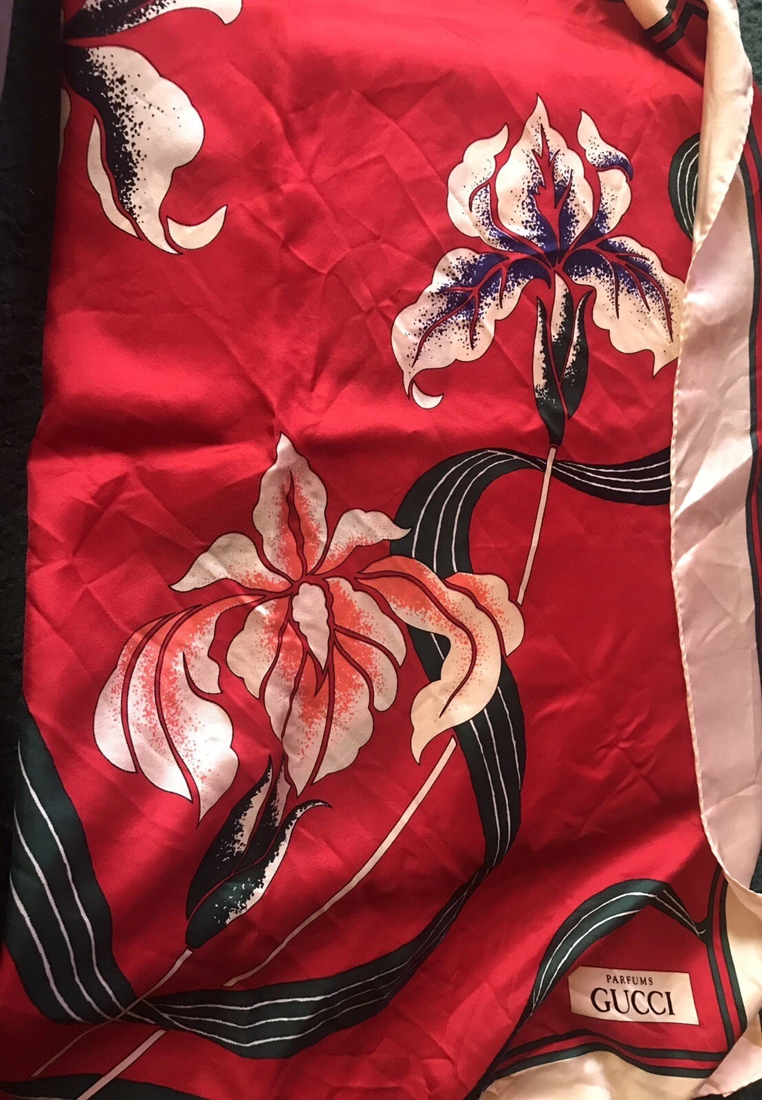Écharpe en soie vintage Gucci années 90 parfum floral Gucci