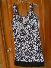 EUC Chaps Black & White Floral Sundress Size 12, Stretch